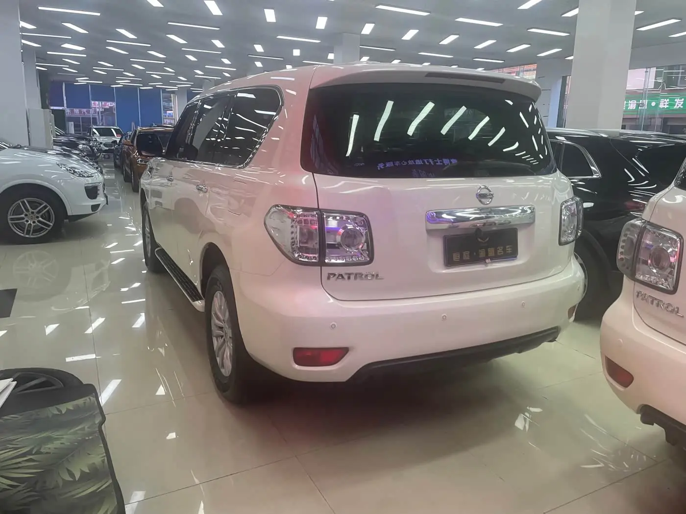 Nissan Patrol 2018 — Şəkil 8/9