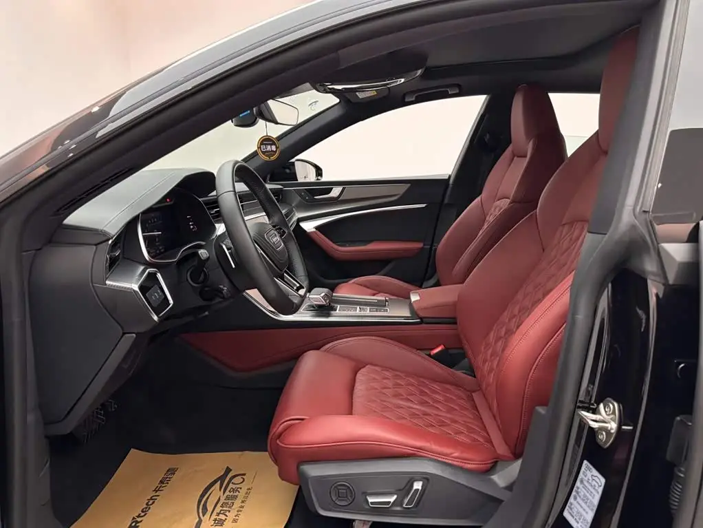 Audi A7L 2024 — Photo 8/20
