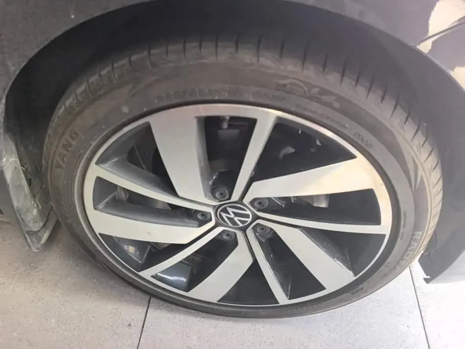Volkswagen Sagitar 2025 — Photo 6/16