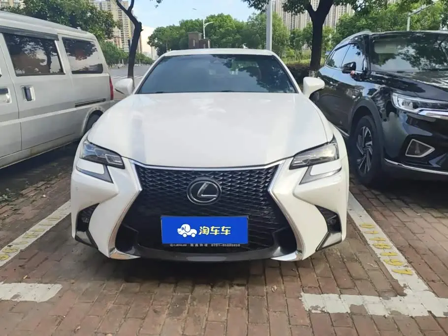 Lexus GS 2018 — Фото 2/16
