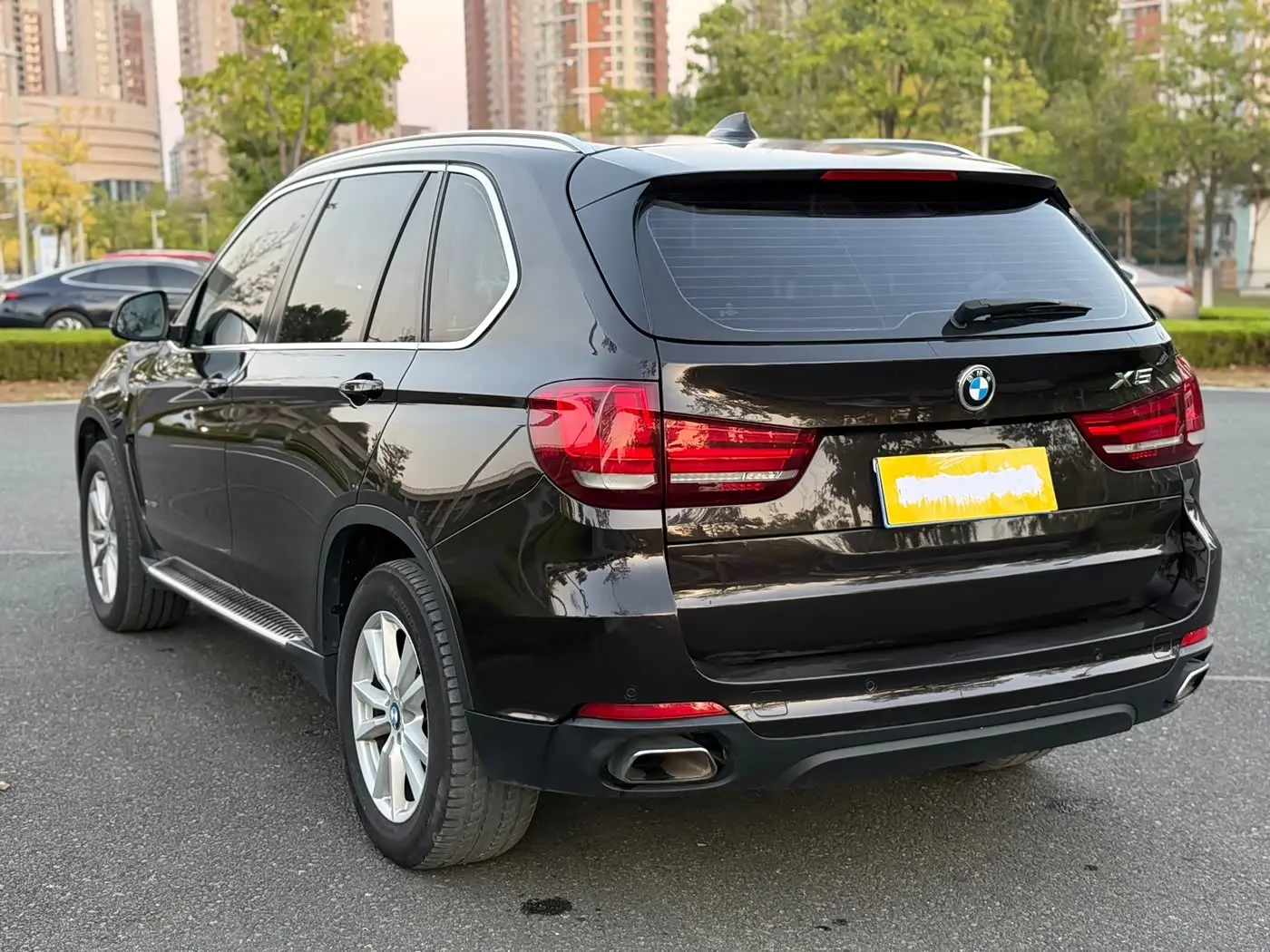 BMW X5 2018 — Фото 4/10