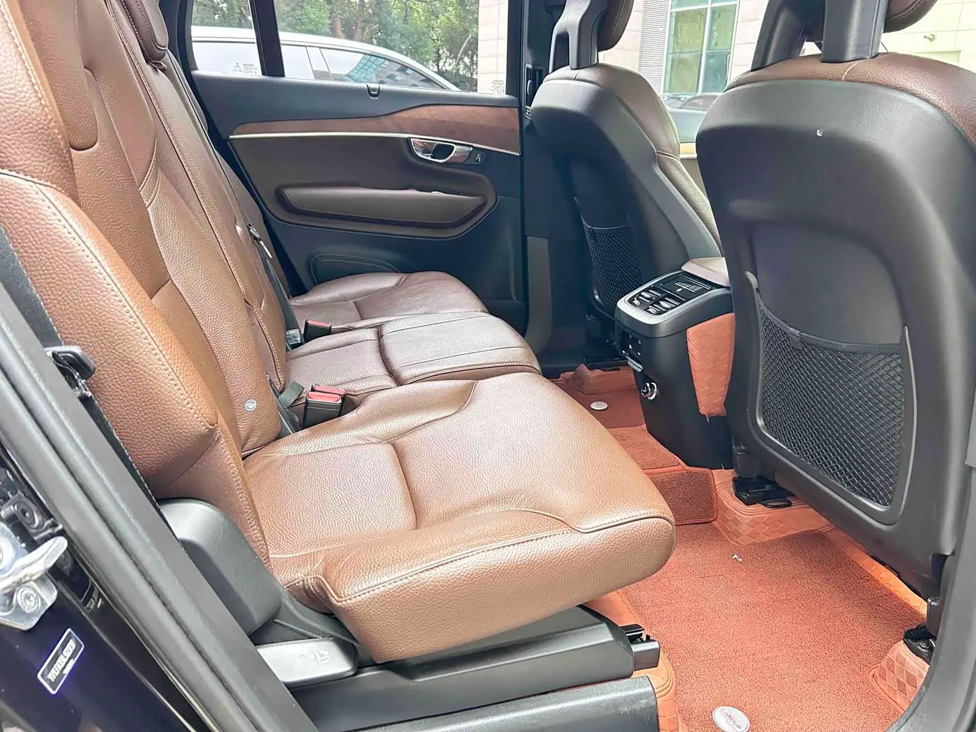 Volvo XC90 2020 — Фото 10/20