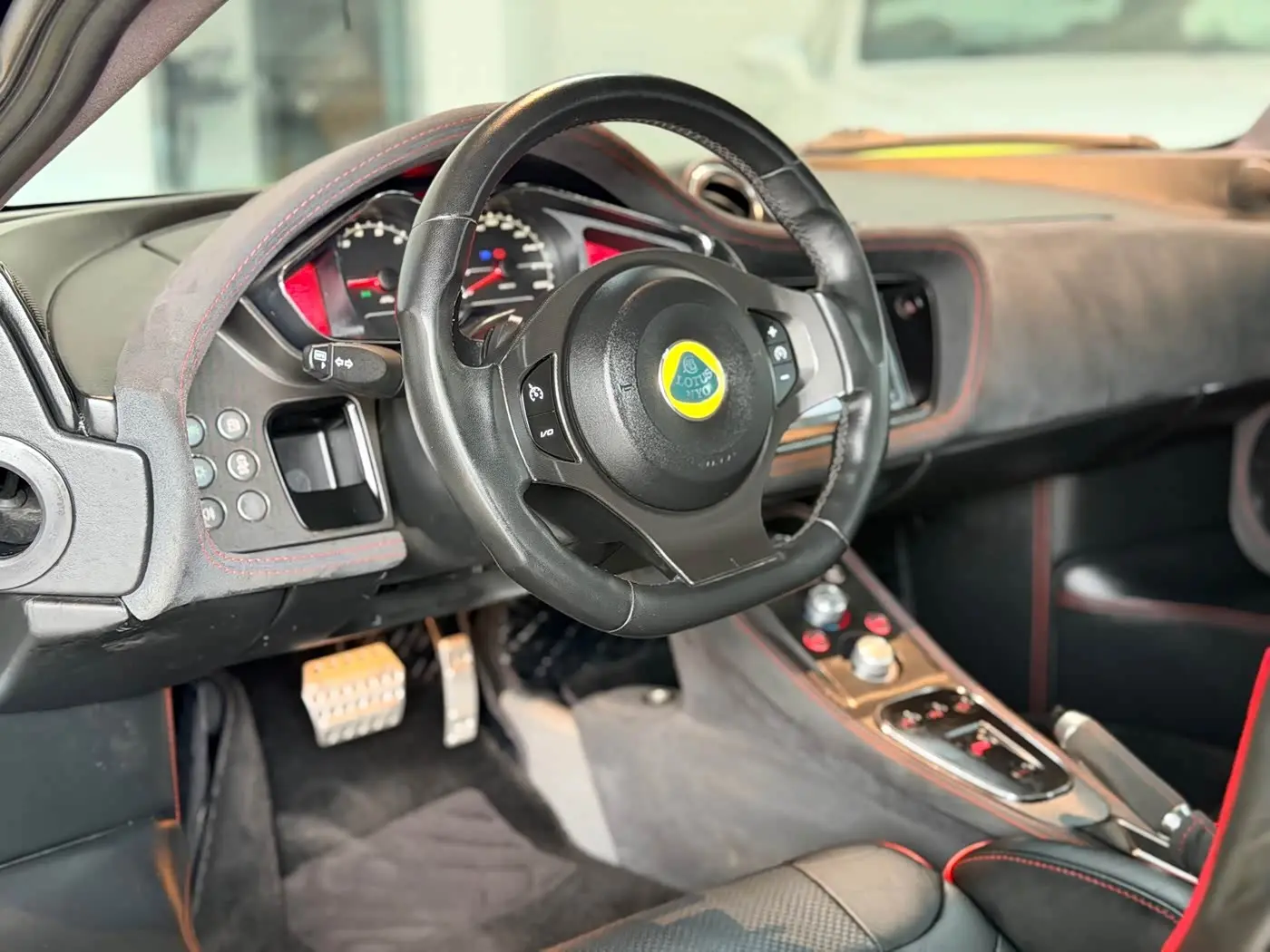 Lotus Cars Evora 2015 — Photo 12/18