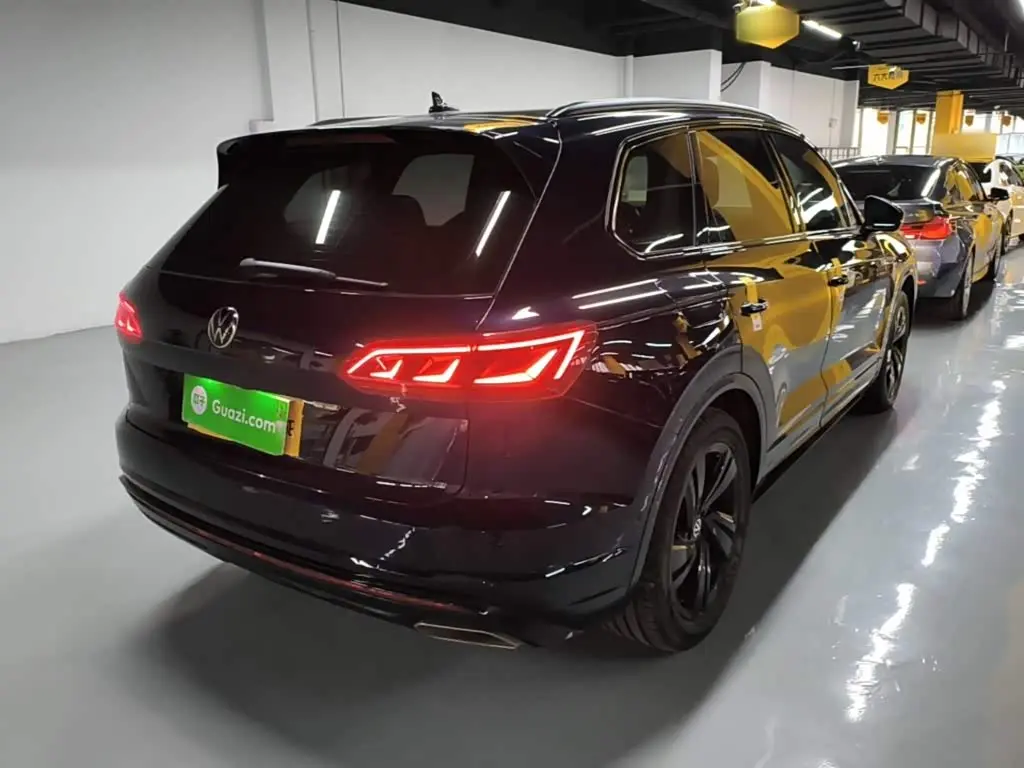 Volkswagen Touareg 2022 — Photo 6/19