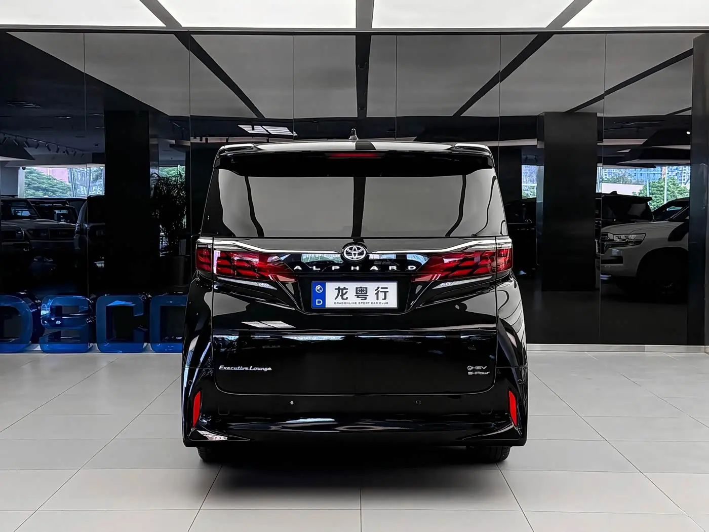 Toyota Alphard 2023 — Фото 5/10