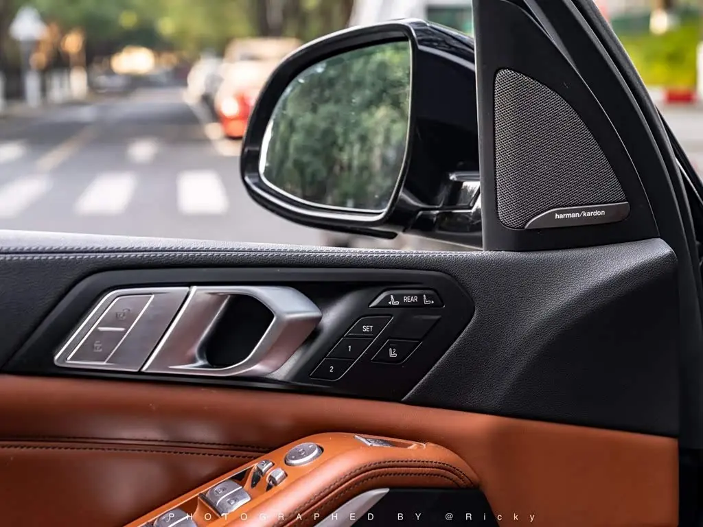 BMW X7 2020 — Şəkil 8/16