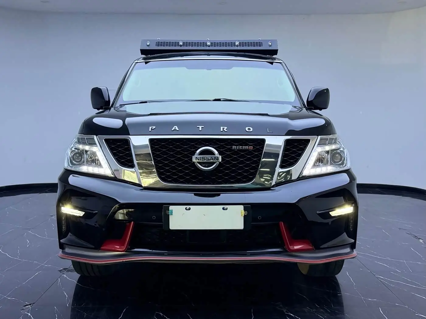 Nissan Patrol 2020 — Фото 2/14