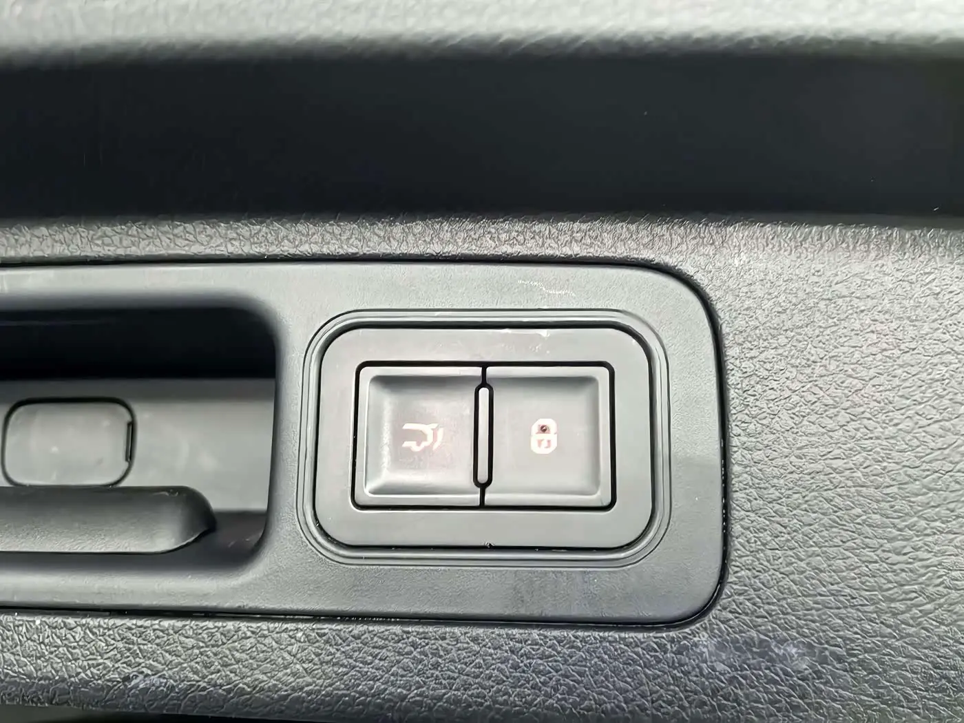 BYD Song PLUS PHEV 2023 — Photo 9/16