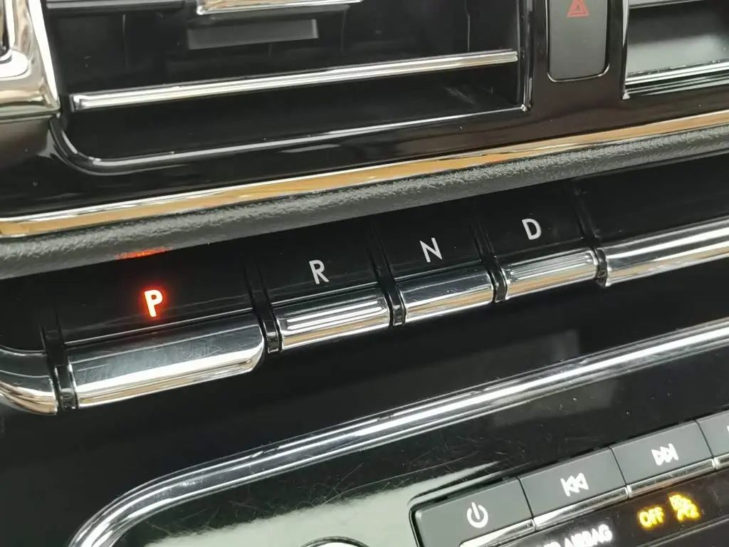 Lincoln Navigator 2019 — Photo 13/20