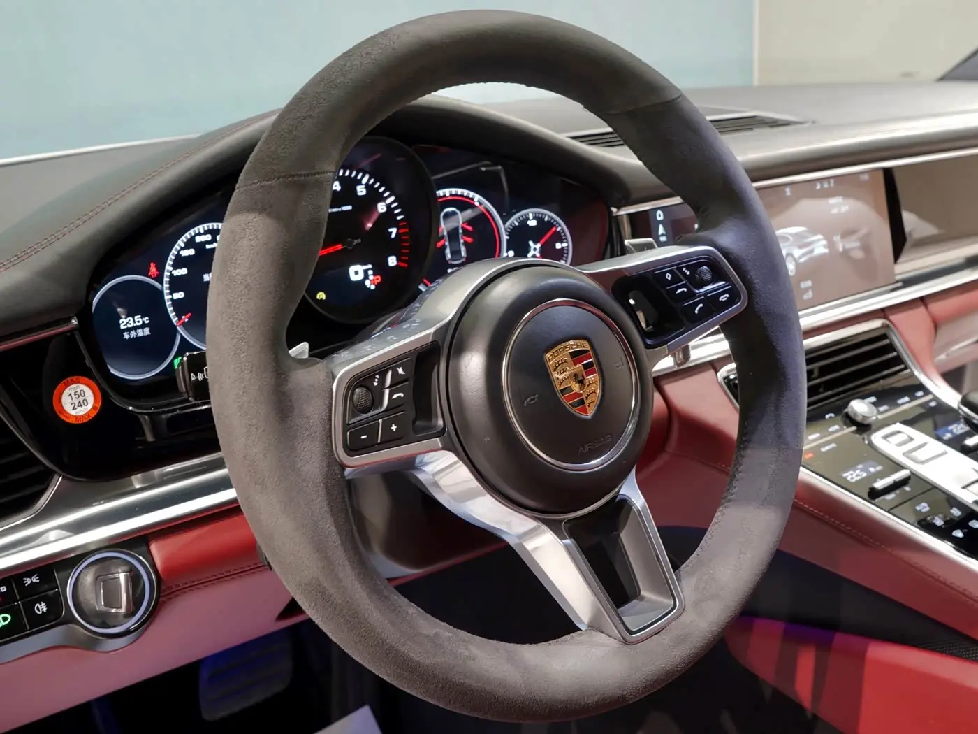 Porsche Panamera 2021 — Photo 3/16