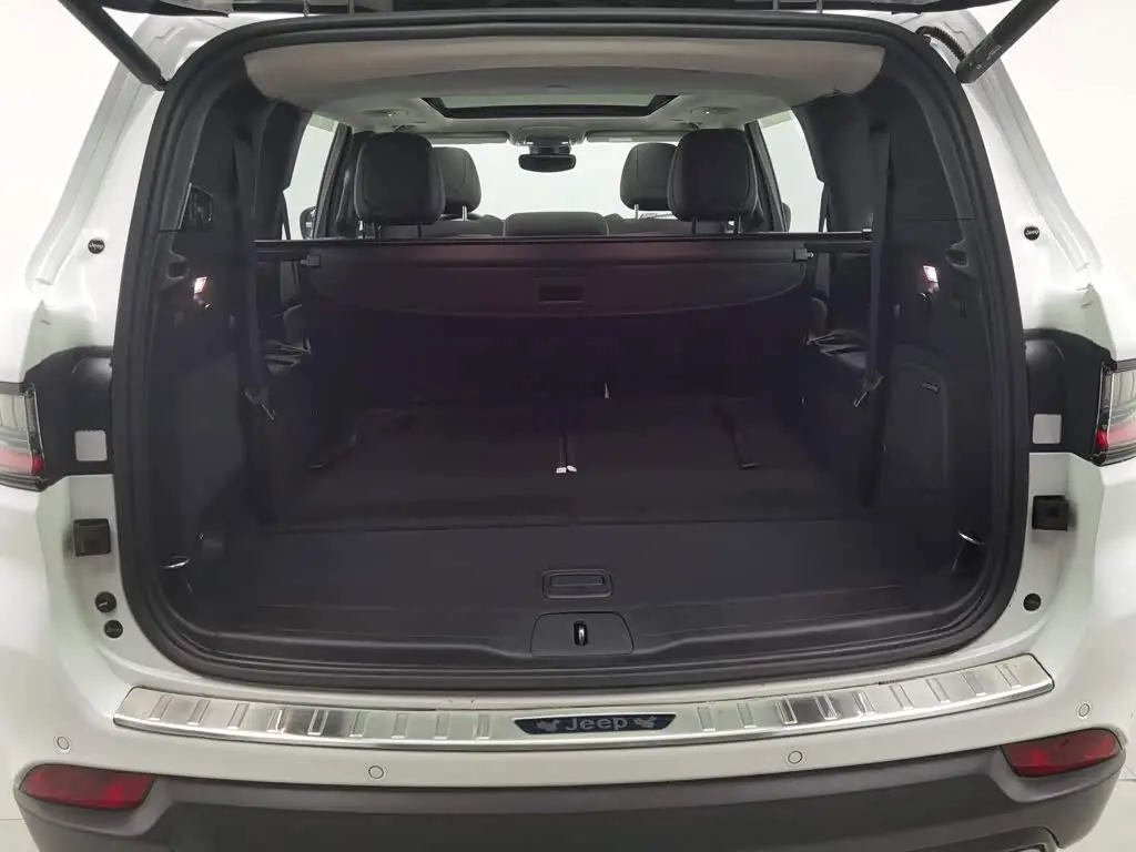 Jeep Grand Commander 2021 — Фото 16/20