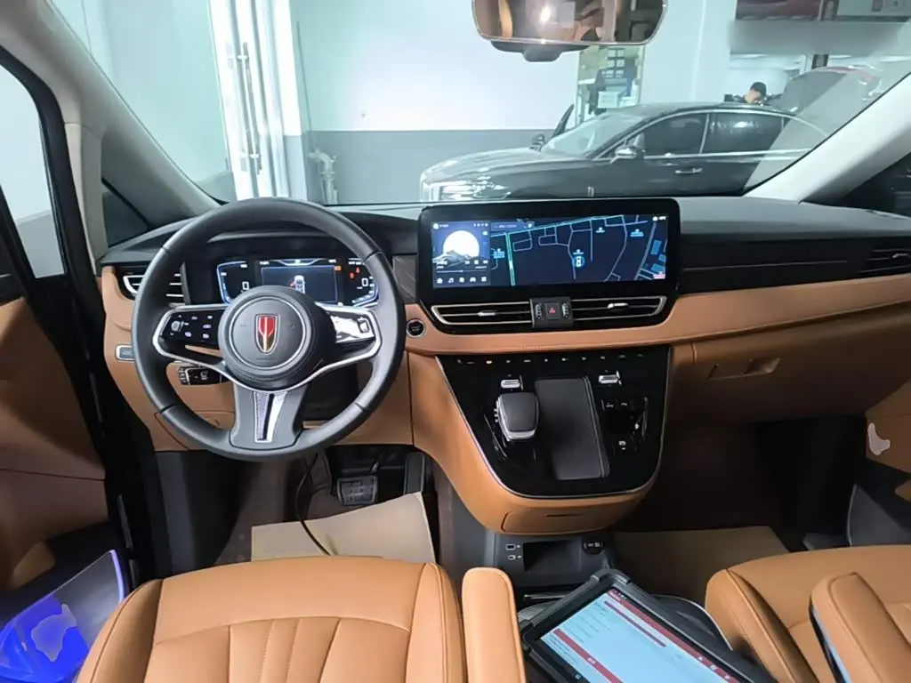 Hongqi HQ9 PHEV 2024 — ფოტო 10/20
