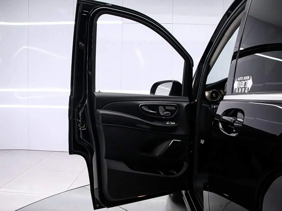 Mercedes-Benz V-Class 2021 — Şəkil 12/19