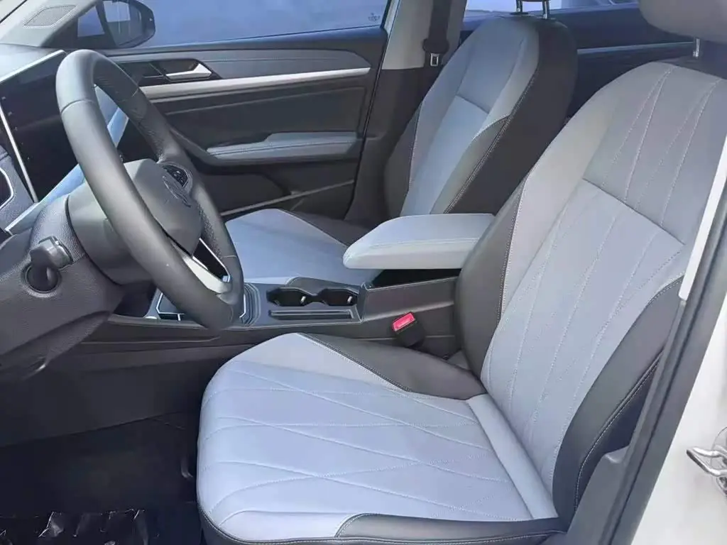 Volkswagen Lavida 2023 — Photo 4/20