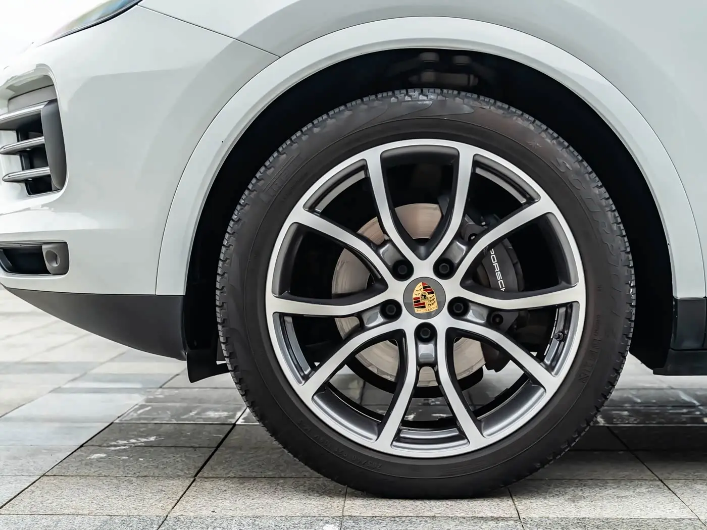 Porsche Cayenne 2020 — Фото 9/20