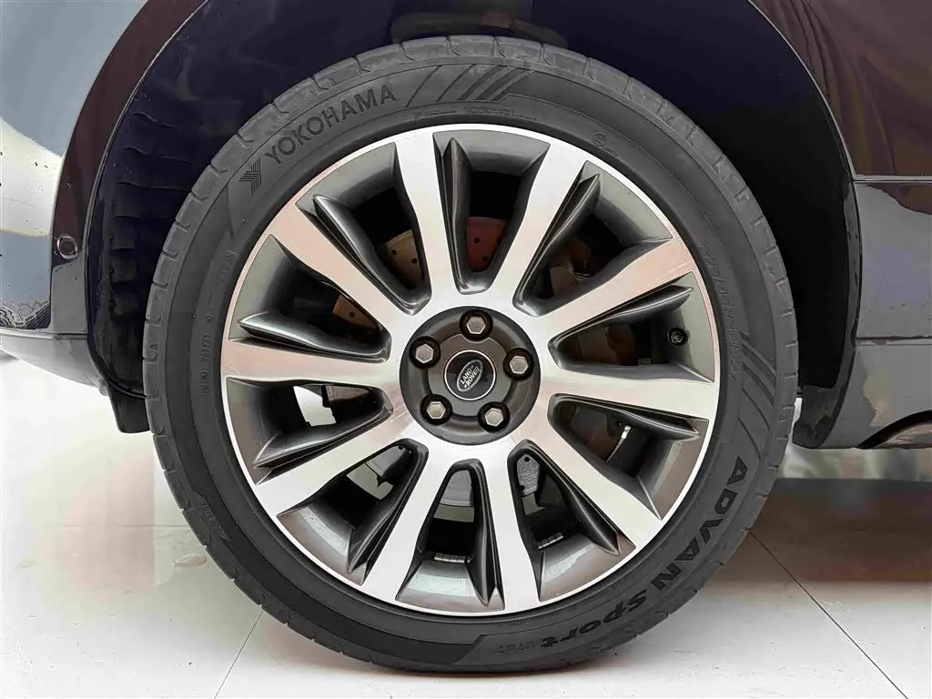 Land Rover Range Rover 2017 — Photo 20/20