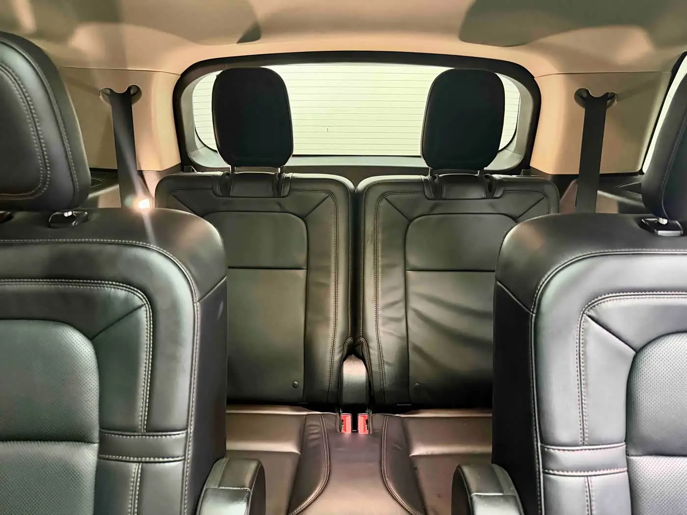 Lincoln Aviator 2021 — Photo 11/15