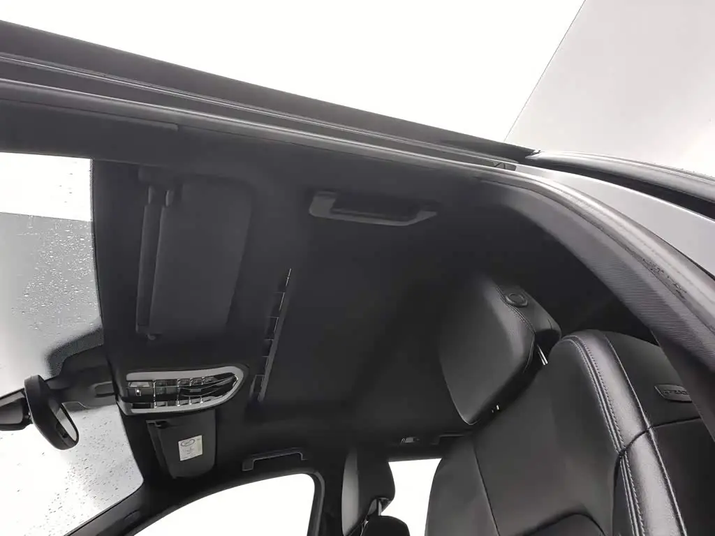 Porsche Cayenne 2018 — Photo 20/20
