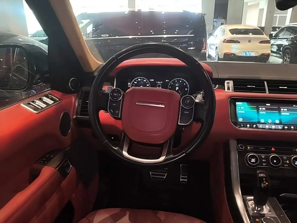 Land Rover Range Rover Sport 2017 — Photo 11/20