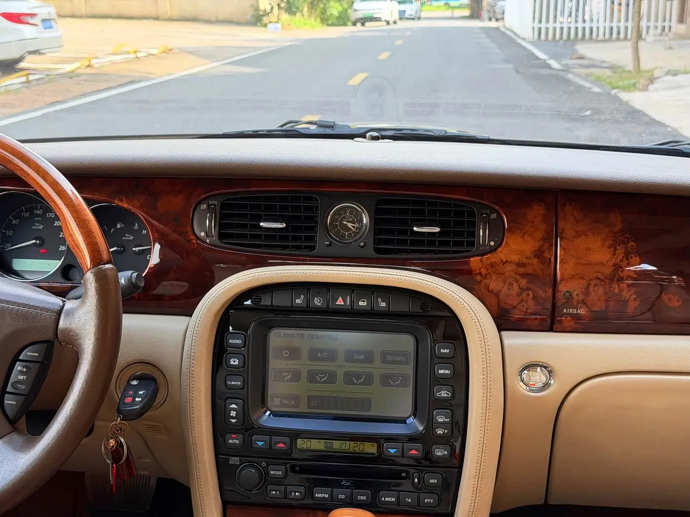 Jaguar XJ 2006 — Фото 20/20