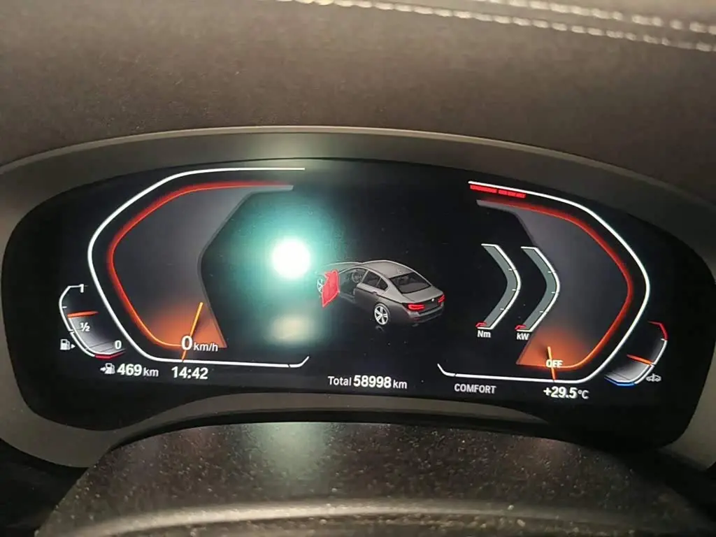 BMW 5 Series 2021 — Photo 15/15