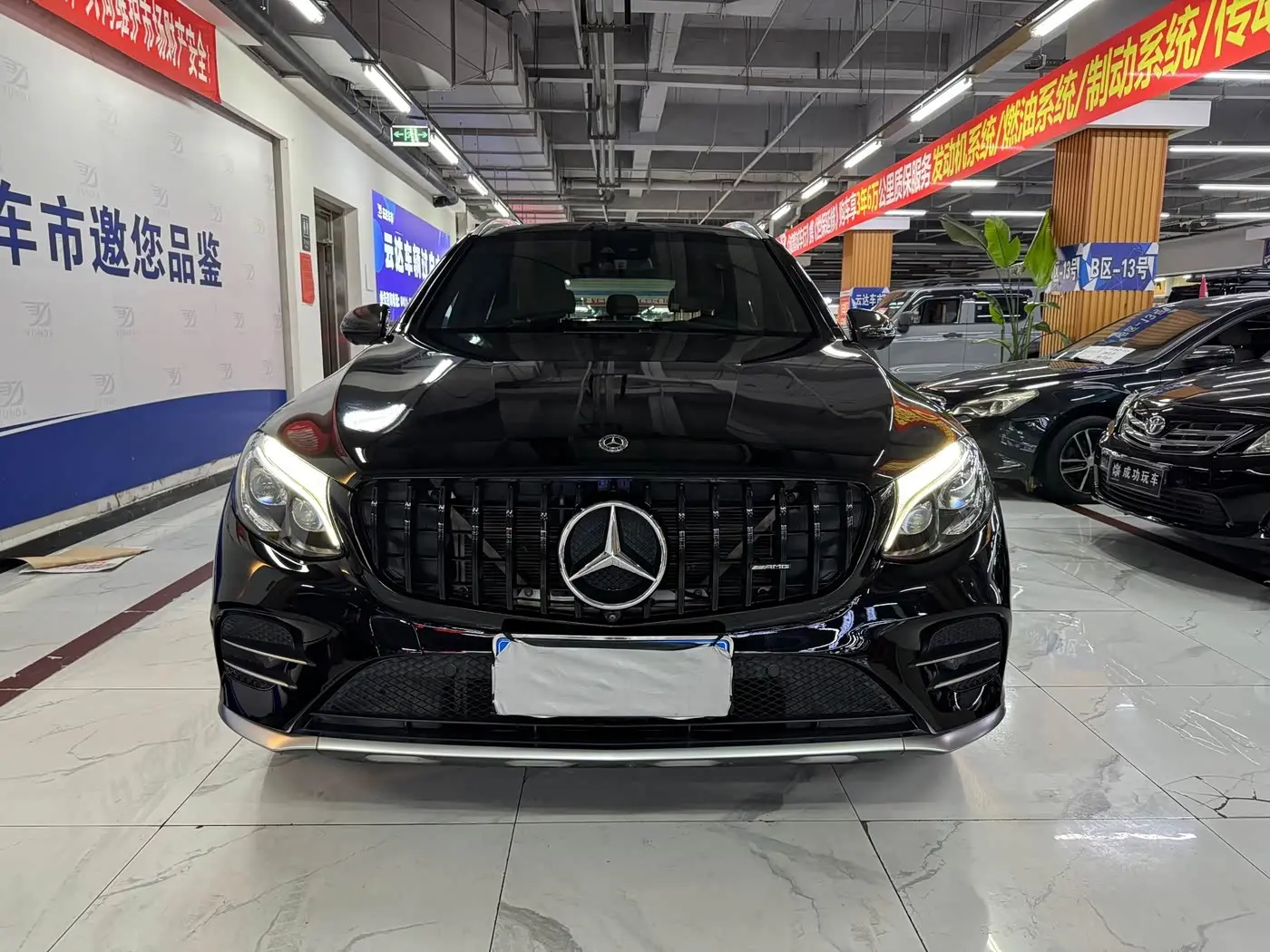 Mercedes-Benz GLC AMG 2019 — Фото 1/13