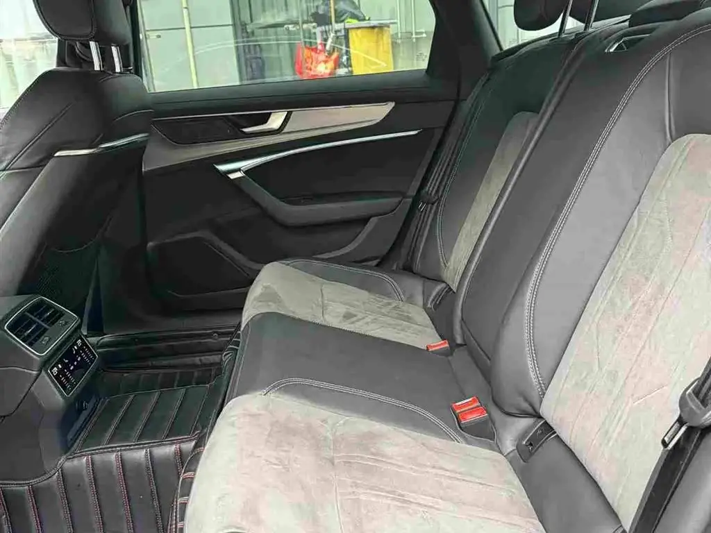 Audi A6L 2019 — Photo 10/10