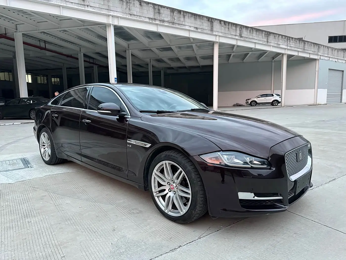 Jaguar XJ 2018 — Photo 3/9