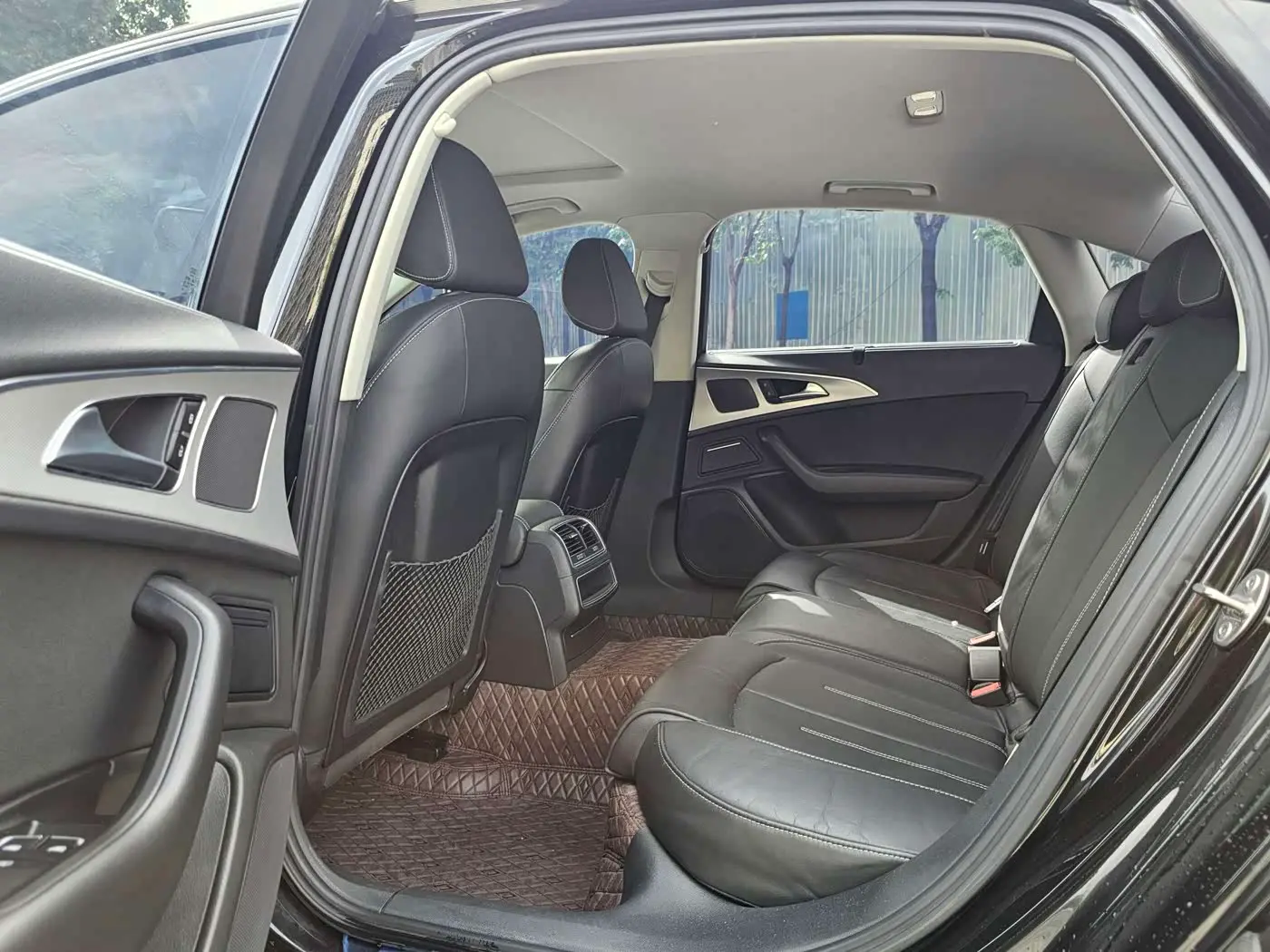 Audi A6L 2018 — Şəkil 9/14