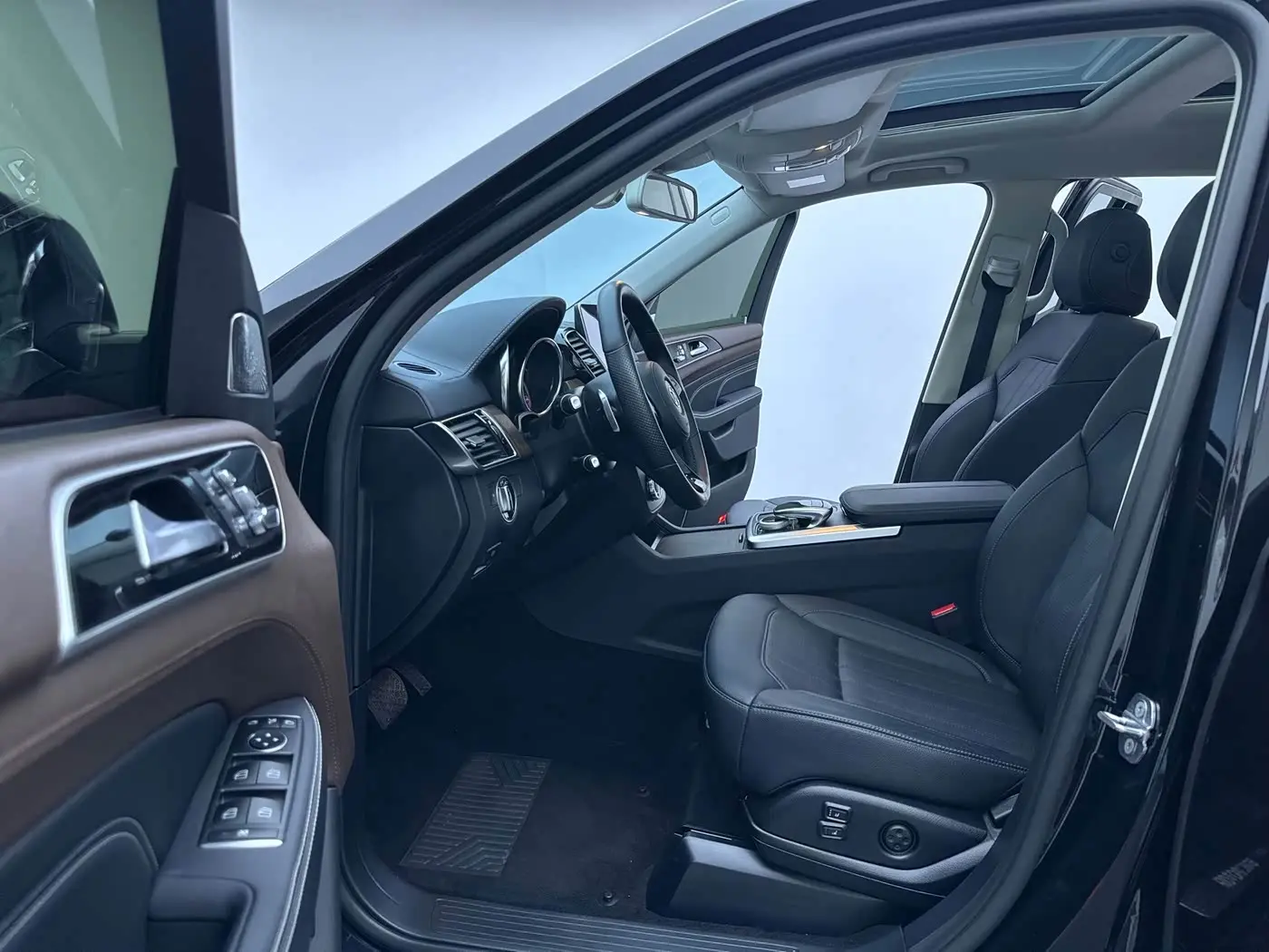 BAIC ORV Beijing Offroad BJ90 2023 — Photo 12/20