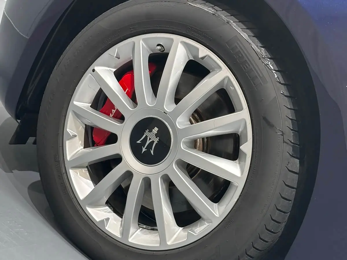 Maserati Ghibli 2016 — ფოტო 7/20