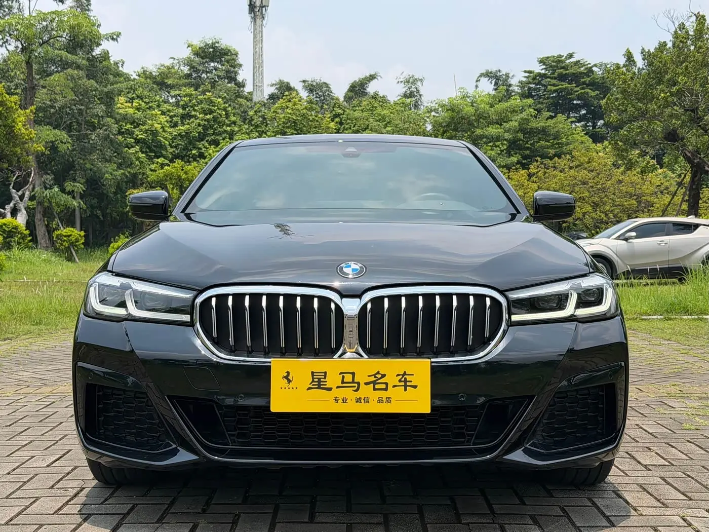 BMW 5 Series 2022 — Фото 2/20