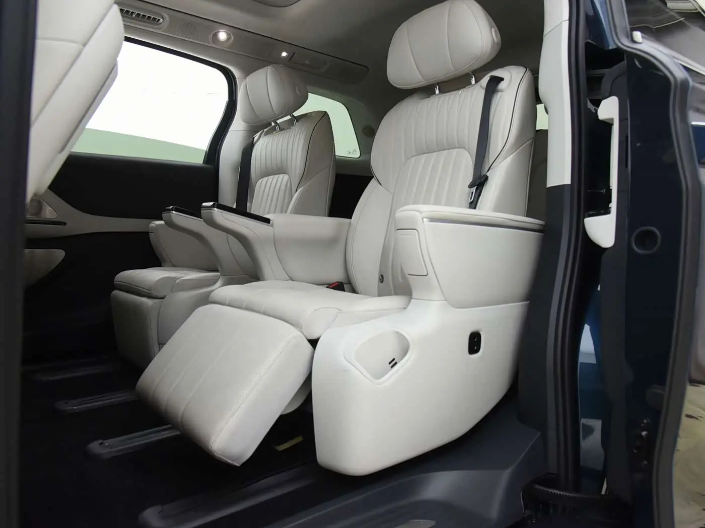 Voyah Auto Voyah Dreamer 2025 — ფოტო 9/20