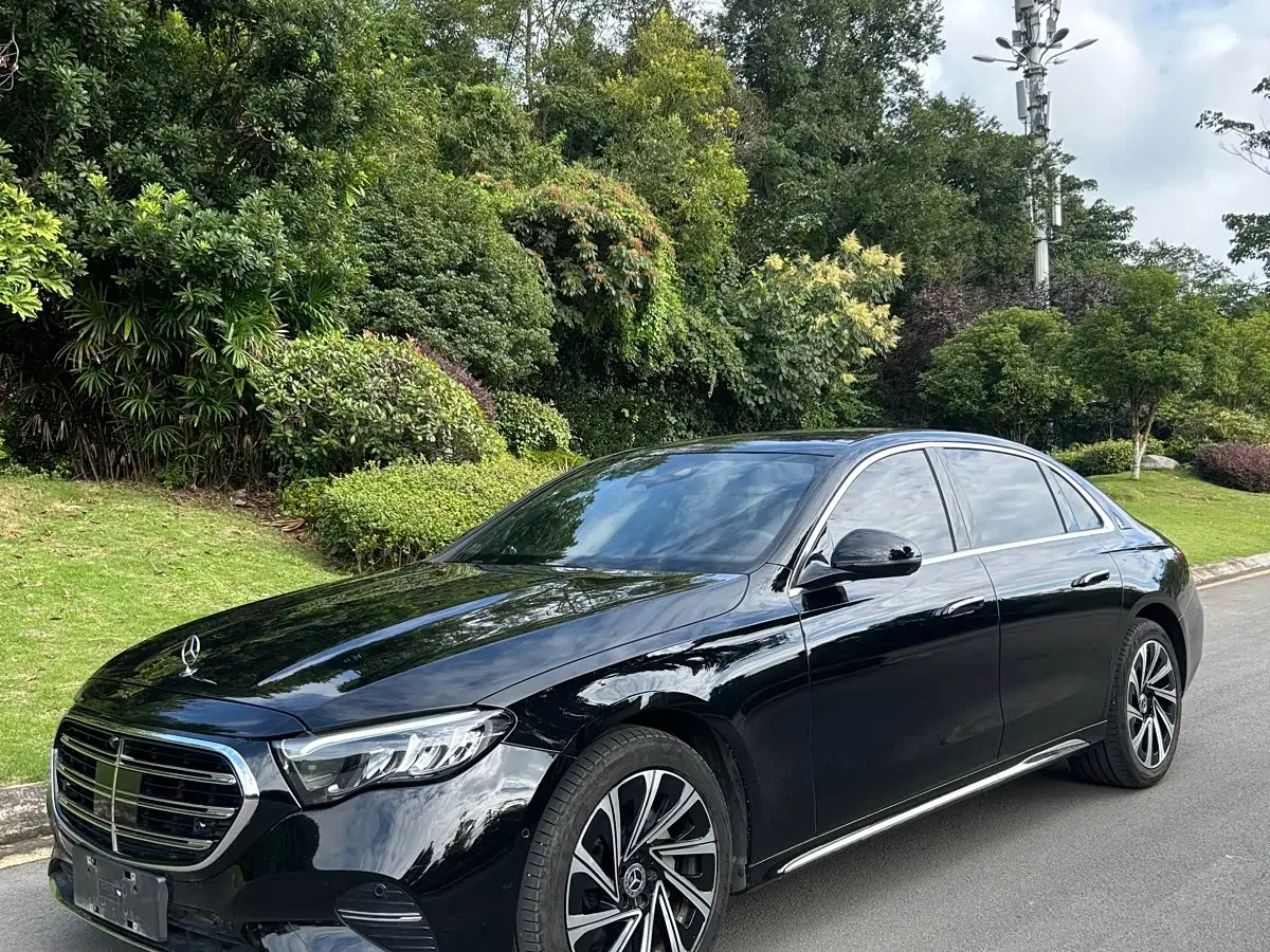 Mercedes-Benz E-Class 2024 — Şəkil 1/9