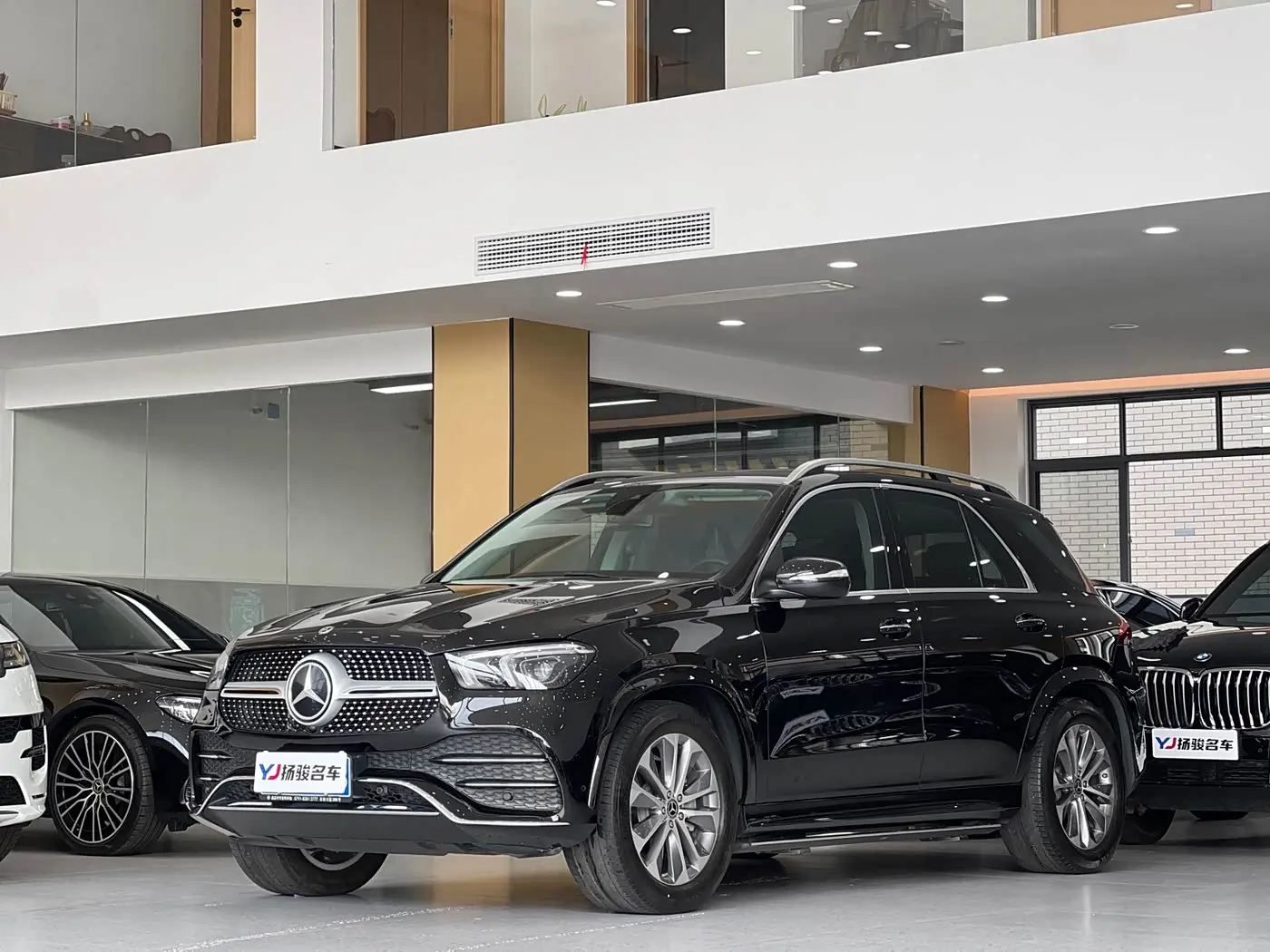 Mercedes-Benz GLE 2023 — Фото 1/14
