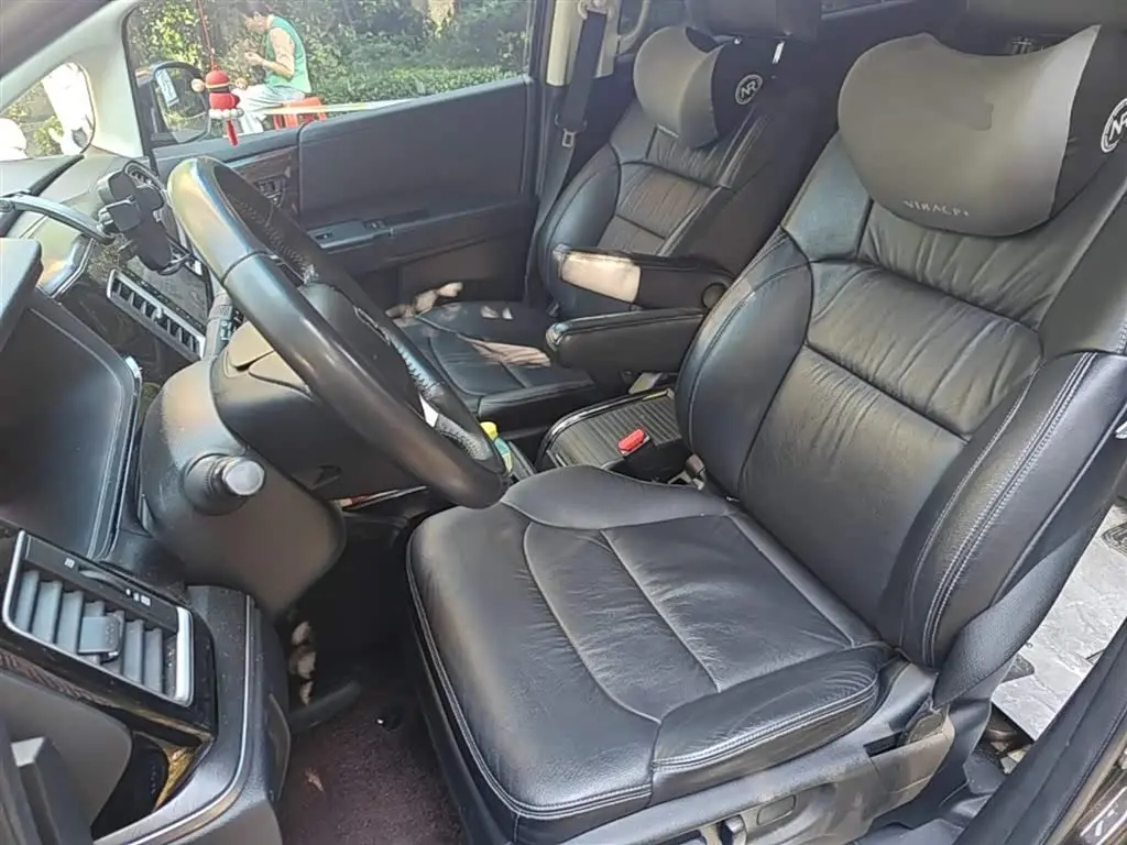 Honda Elysion 2019 — Photo 15/20