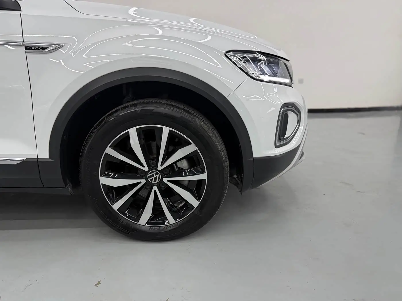Volkswagen T-ROC 2023 — Фото 9/20