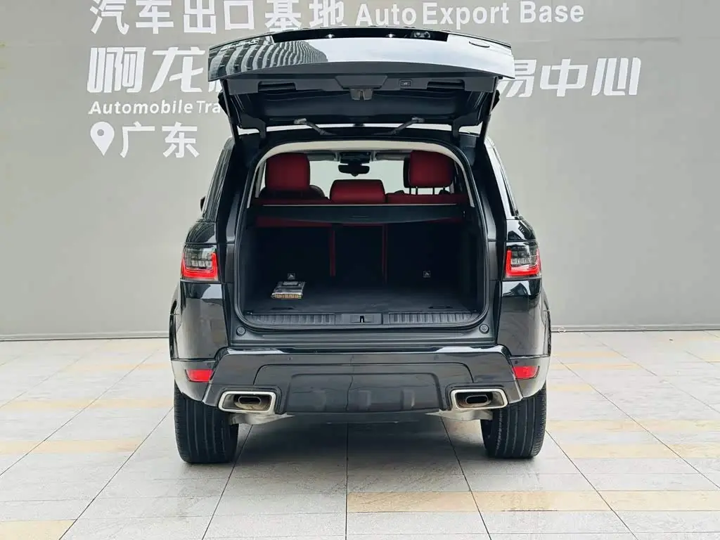 Land Rover Range Rover Sport 2020 — Photo 19/20