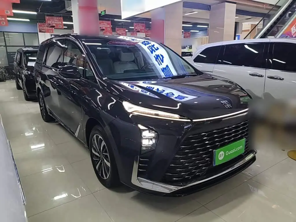 Buick GL8 New Energy 2025 — Photo 4/20