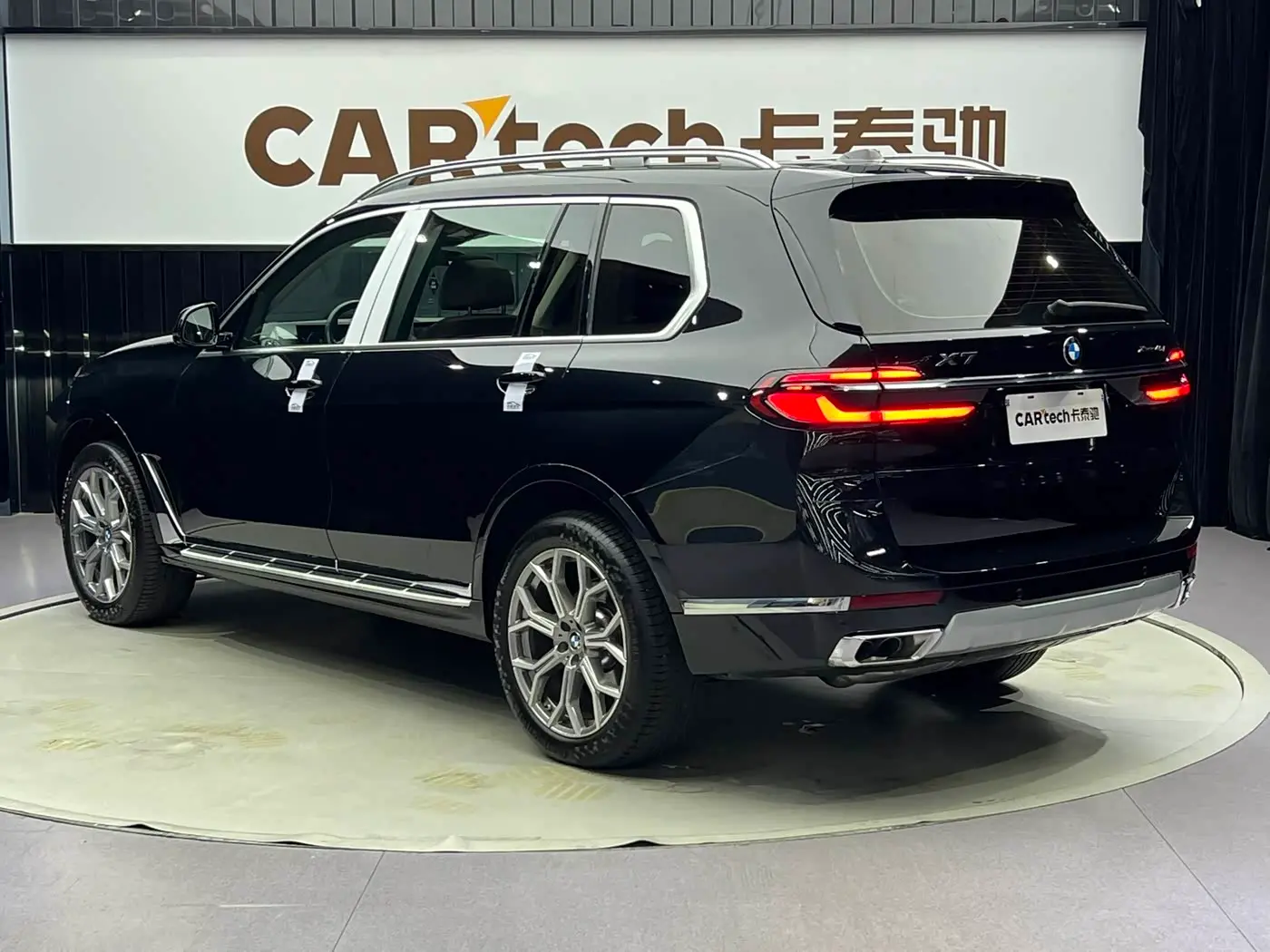 BMW X7 2023 — Фото 5/14