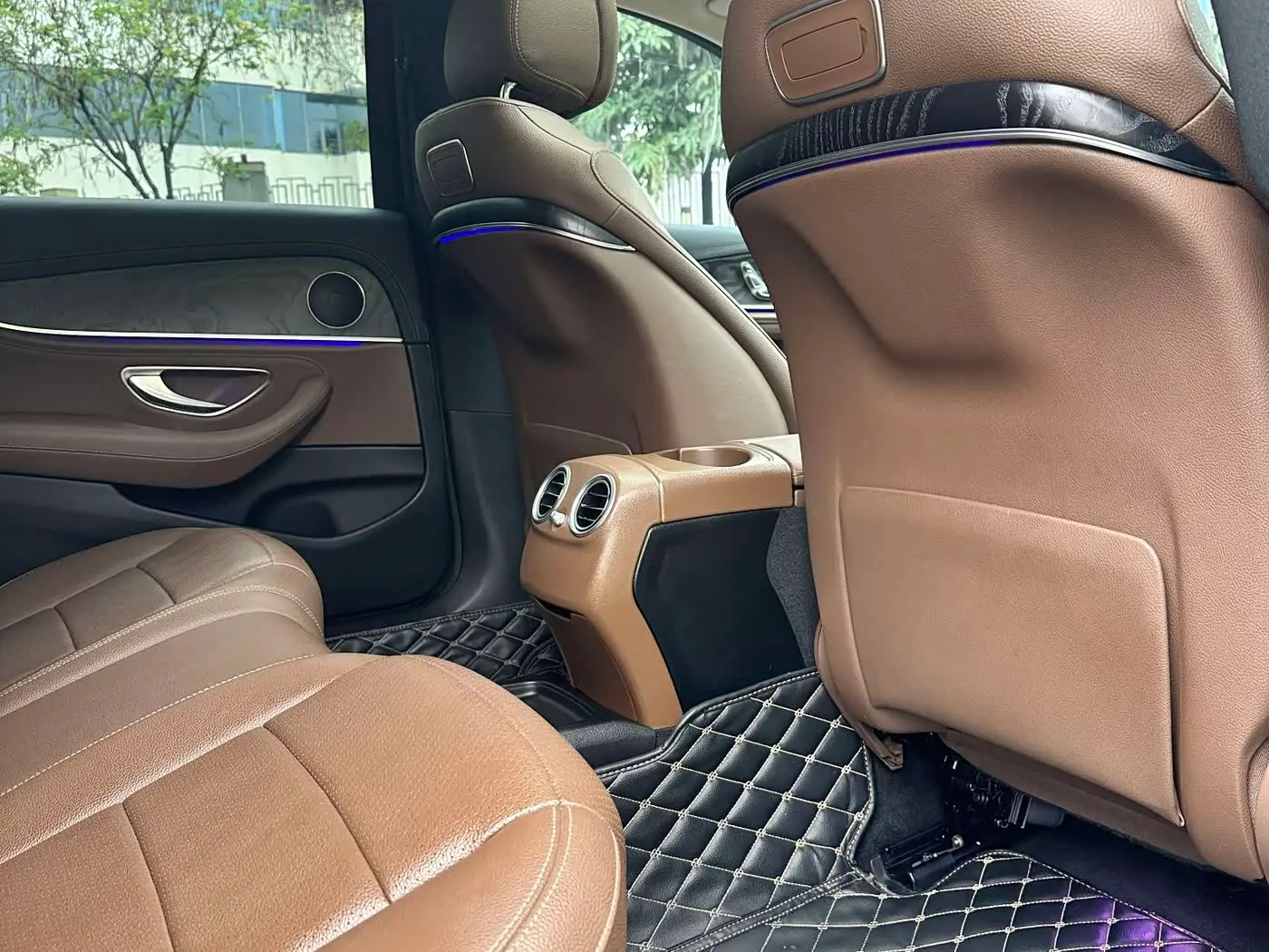 Mercedes-Benz E-Class 2017 — Фото 14/17