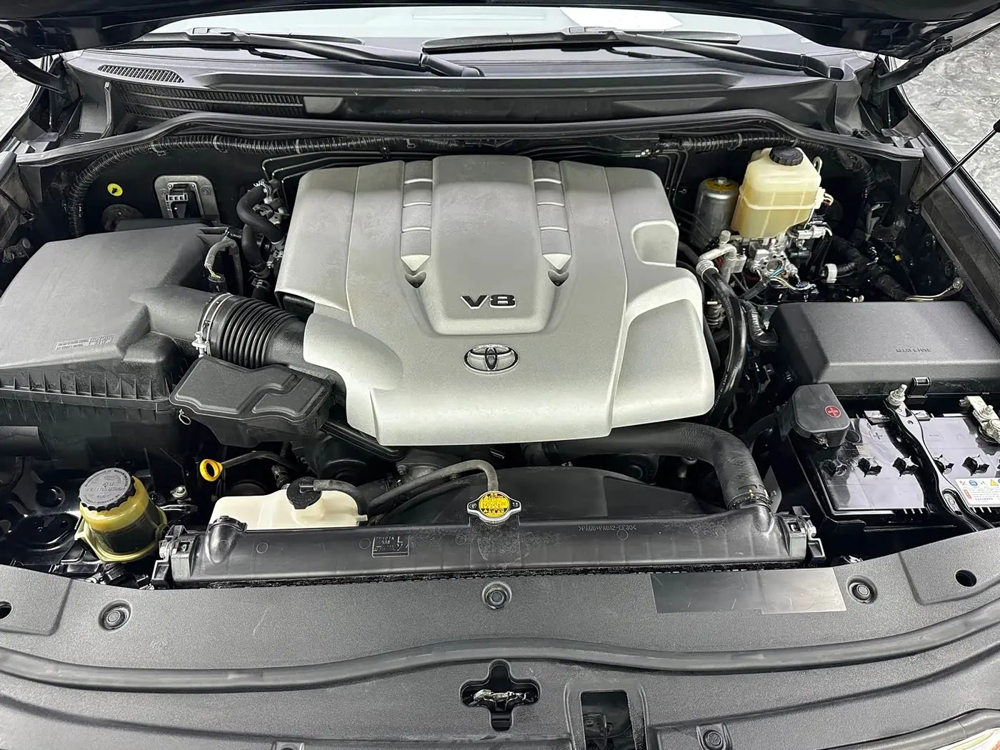 Toyota Land Cruiser 2011 — ფოტო 11/18