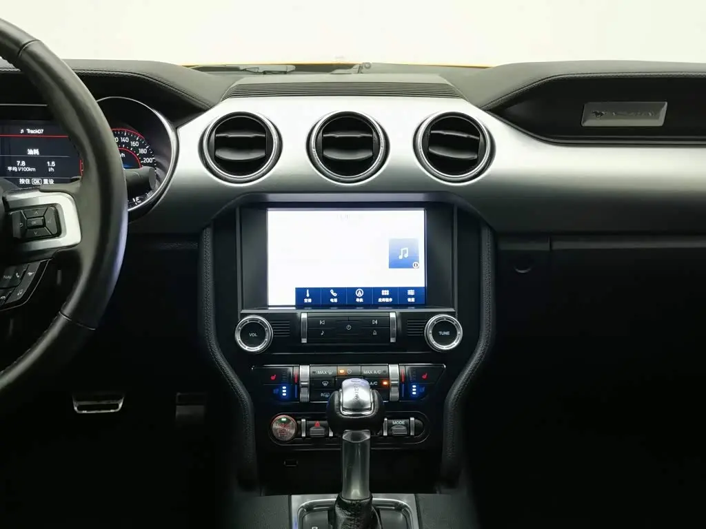 Ford Mustang 2023 — Фото 12/20