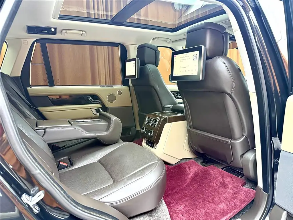 Land Rover Range Rover 2022 — Photo 8/20