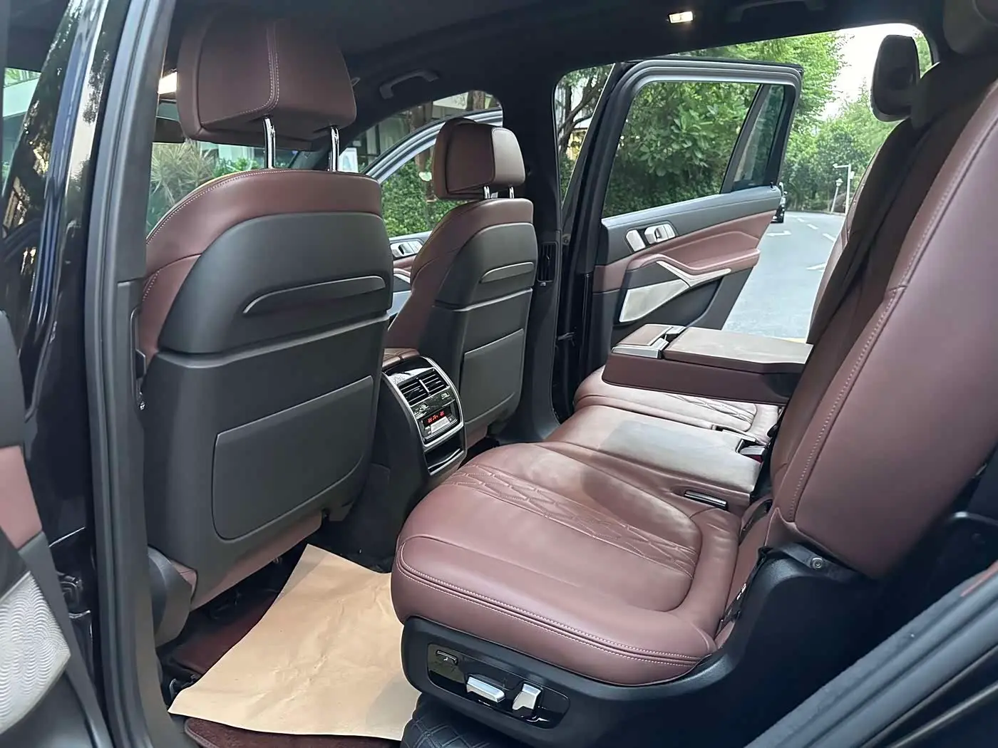 BMW X7 2020 — Photo 16/20