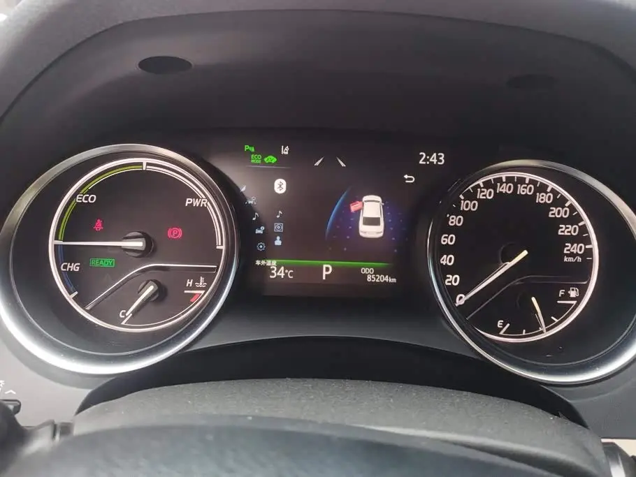 Toyota Camry 2019 — Şəkil 13/15
