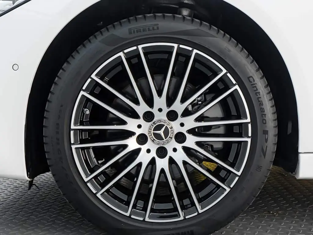 Mercedes-Benz C-Class 2024 — Фото 10/20