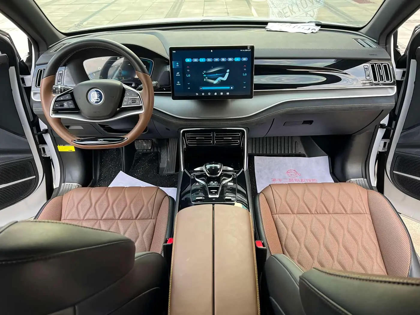 BYD Tang New Energy 2022 — Фото 11/16