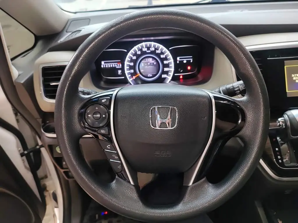 Honda Odyssey 2017 — Photo 11/20
