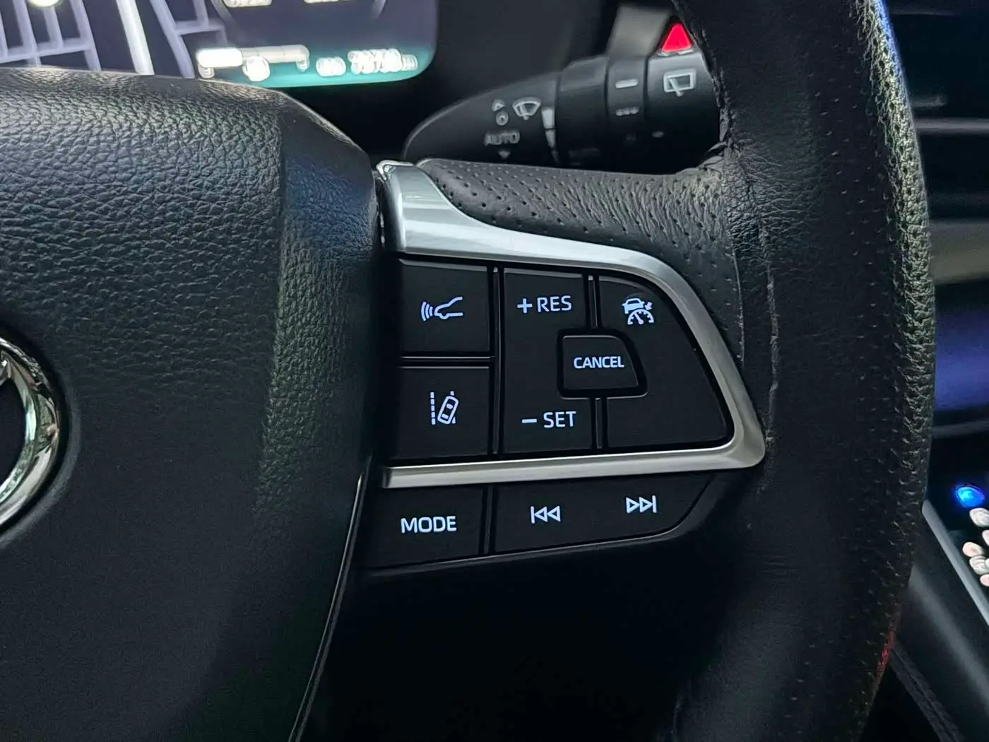 Toyota Sienna 2022 — Photo 19/20